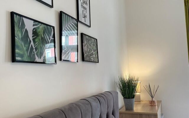Riverside getaway 2 Bedroom
