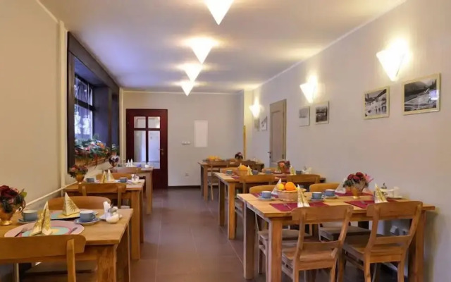 Grand Apartments