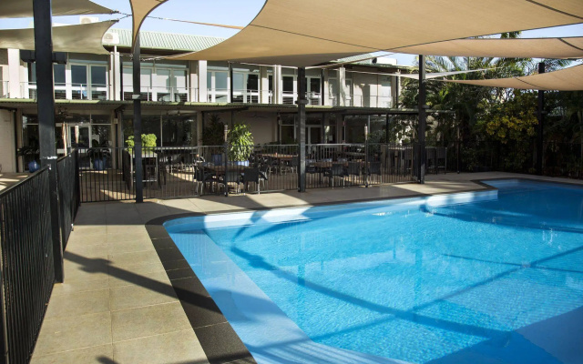 Walkabout Lodge – Pool – Nhulunbuy
