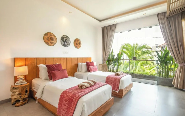 Luxury 4BR Haven, Steps to Canggu's Beach Elegance