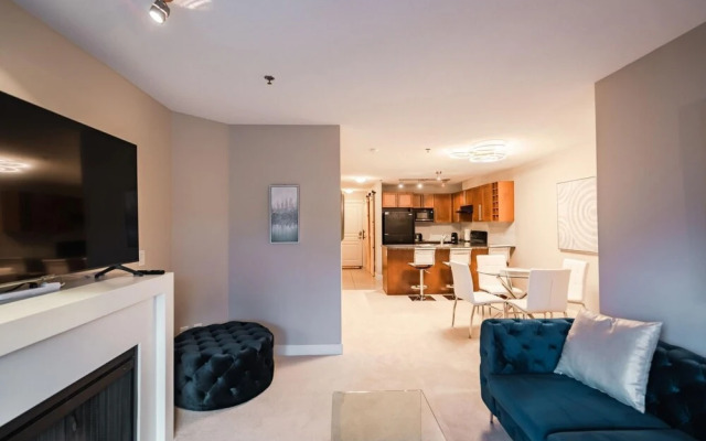 Downtown Condo at Waterscapes