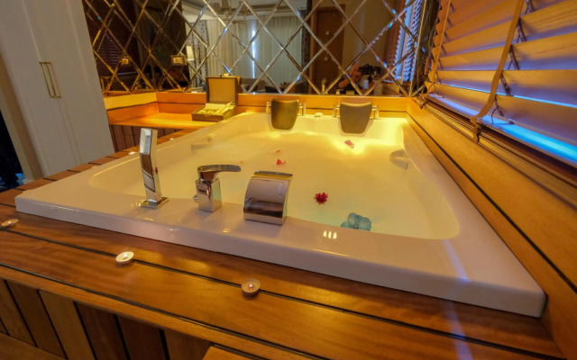 Elysium Green Suites
