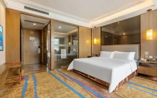Guangchang Siji Hotel (Shenzhen Gongming Square Metro Station)