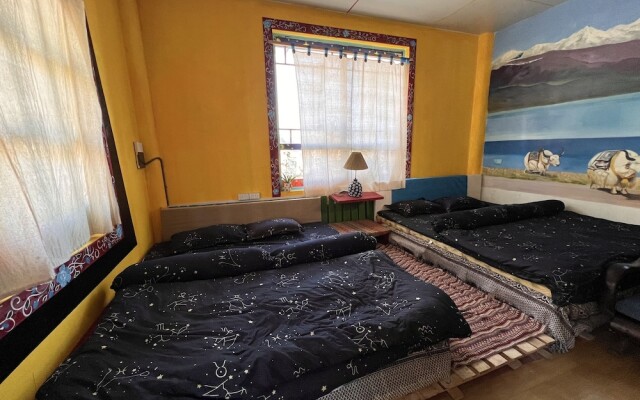Saigonese Trekking House - Hostel