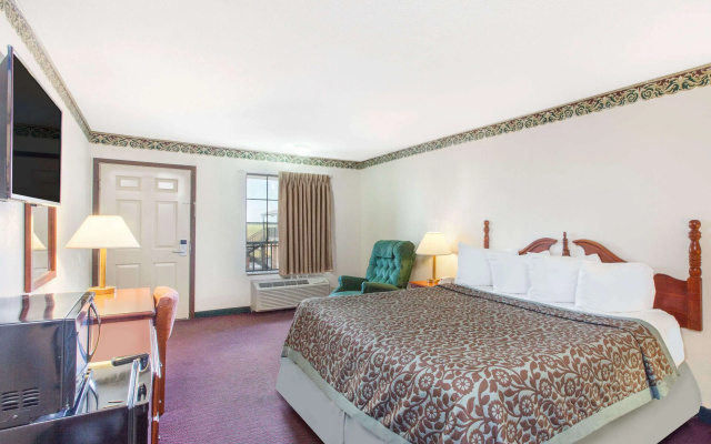 Days Inn by Wyndham Erick