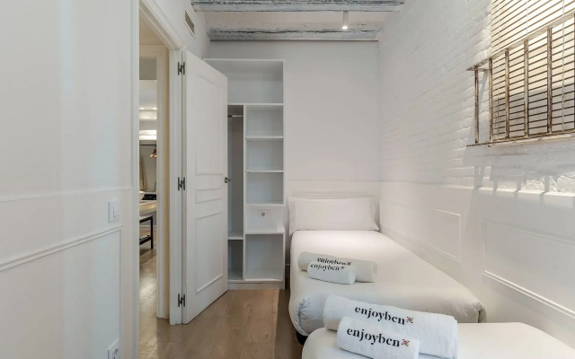 Enjoybcn Colon Apartments