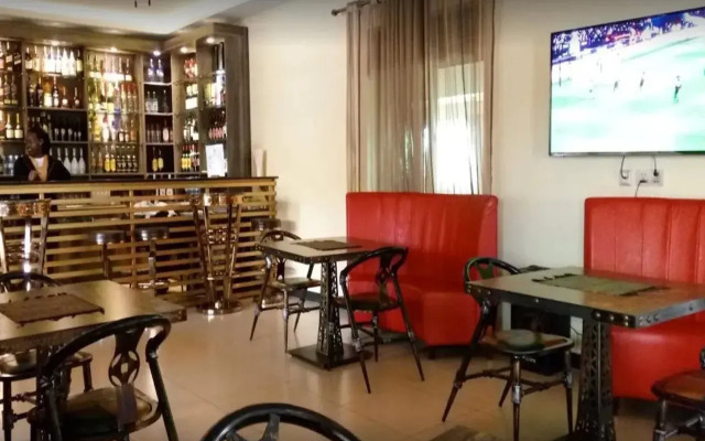Courtyard International Hotel