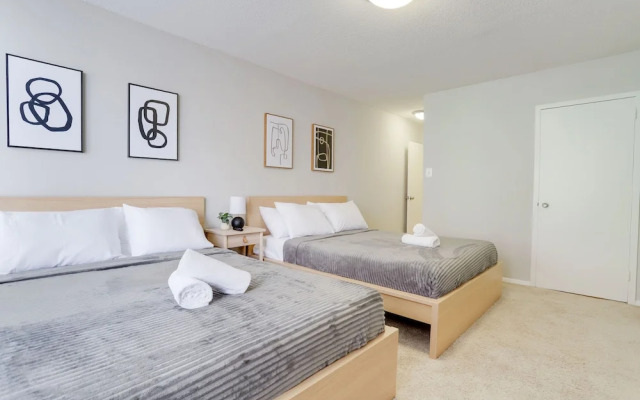 Exclusive Condo with Gym in Crystal City