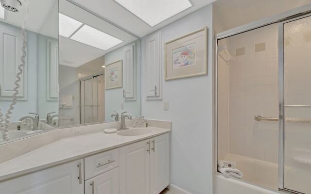 Beach  One Bedroom Villa by RedAwning