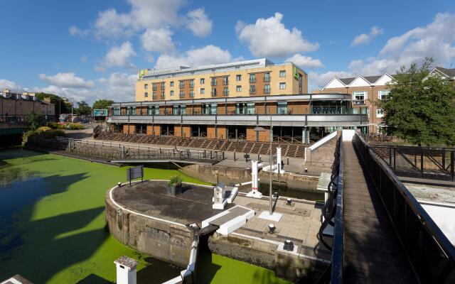 Holiday Inn Brentford Lock, an IHG Hotel