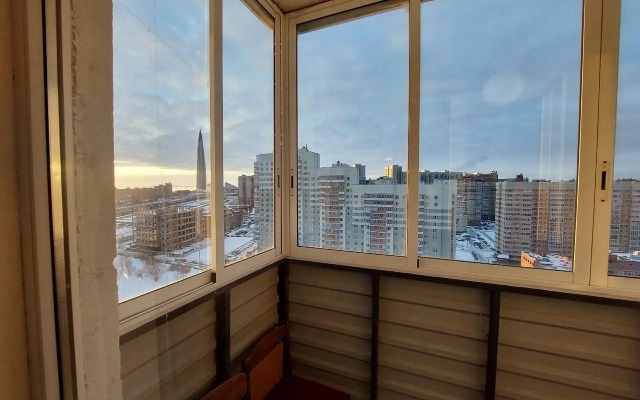 На Туристской