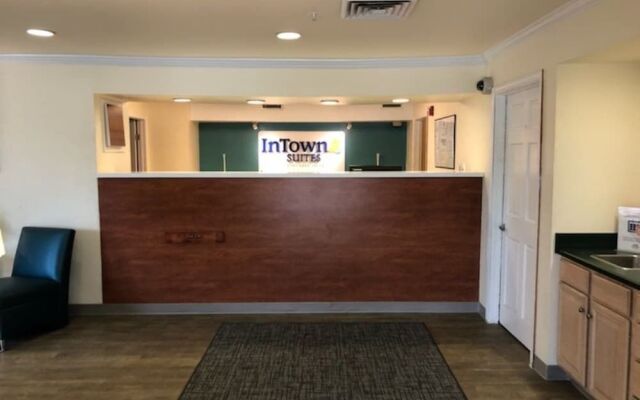 InTown Suites Extended Stay New Orleans - Metairie