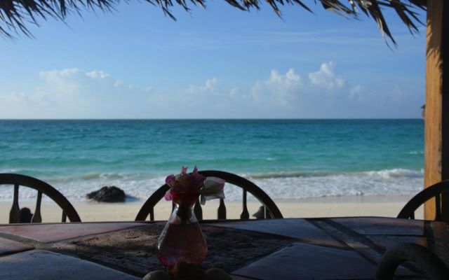 Pigeon Cay Beach Club