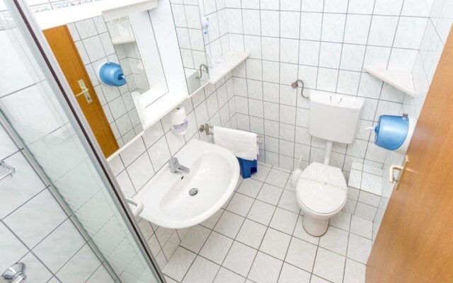 Lanterna Rooms