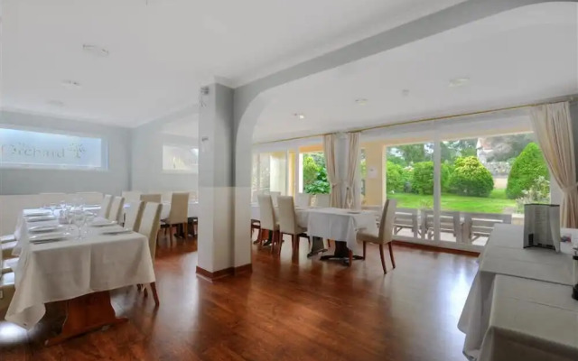 The Orchard Country House