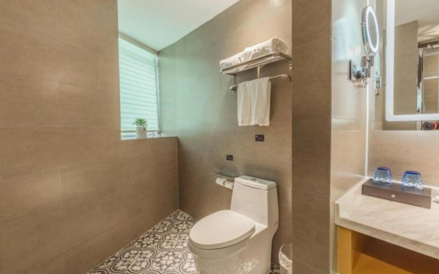 GME Hefei Qianshan North Road Phoenix City Hotel