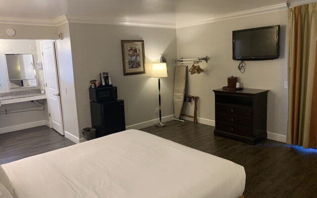 Stargazer Inn and Suites