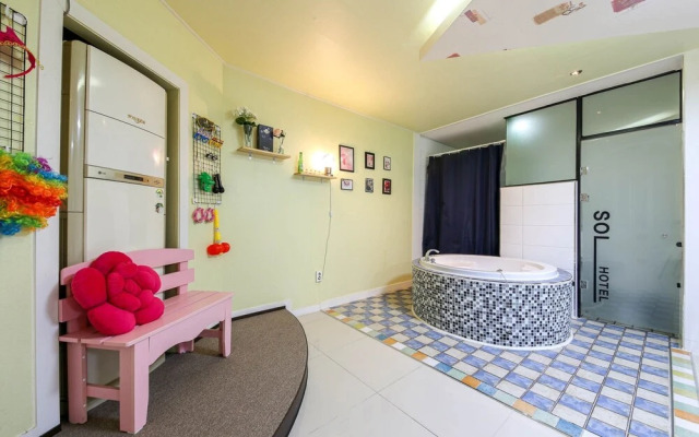 Iksan SOL Self Check-in Motel