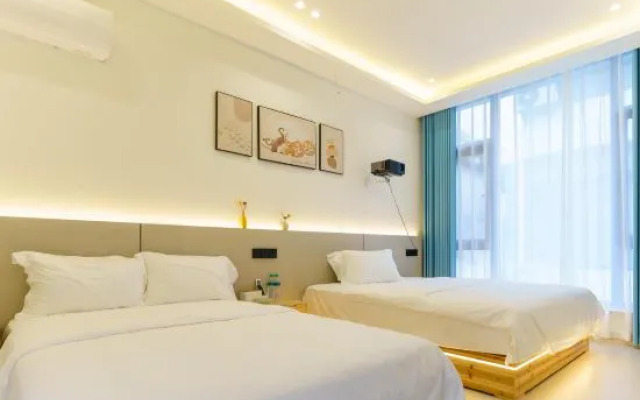 Yilu Homestay (Huangling Scenic Area Branch)