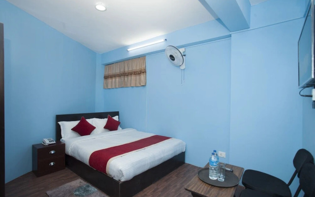 Oyo 419 Hotel Crossroads