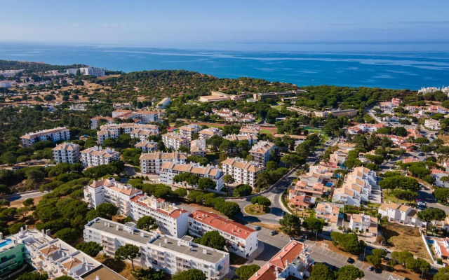 Sun House by LovelyStay