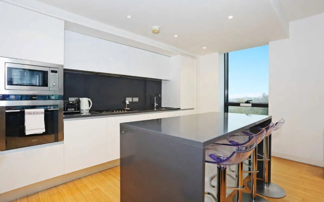 Modern 2bed with free Parking in the iconic Quartermile