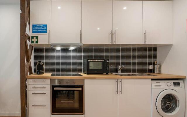 Beautiful Downtown Apartment