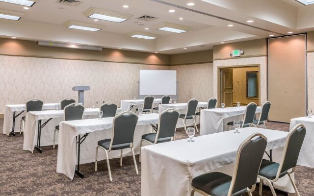 Comfort Inn Plainwell