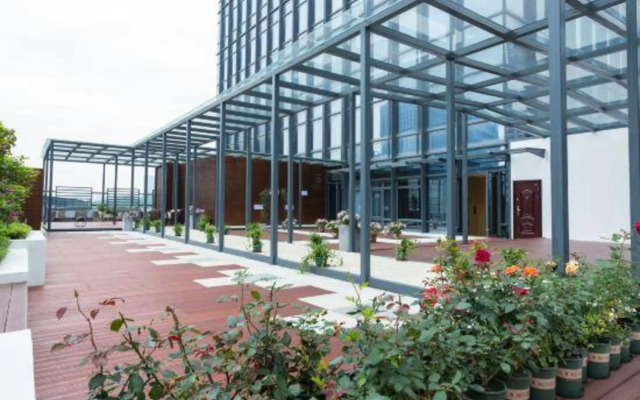 the Hidden House (Guiyang Guanshan Lake)