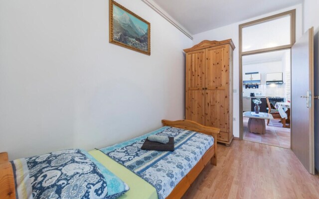 Beautiful Apartment in Pula With Wifi and 3 Bedrooms