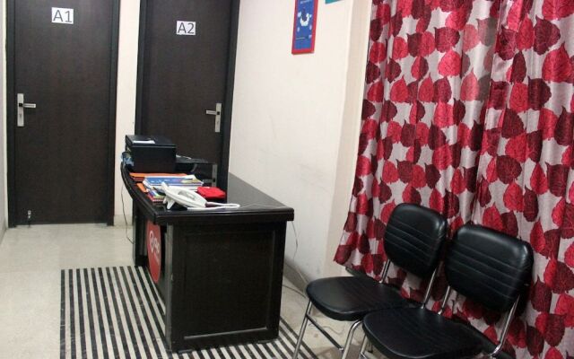 OYO 466 Hotel Lotus B&B