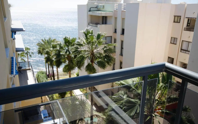 EL CORAL APARTMENT - First Beach Line
