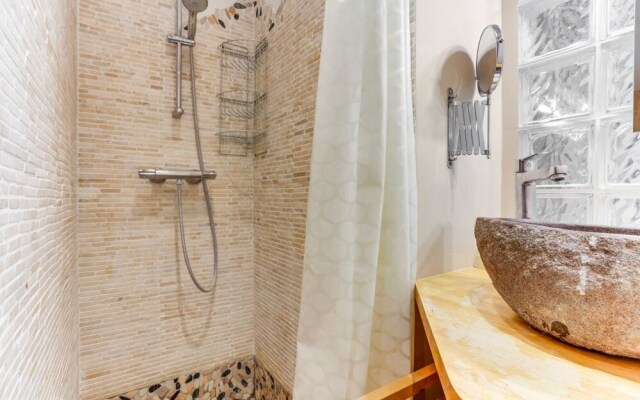 Beautiful 1 Bedroom Historic Center