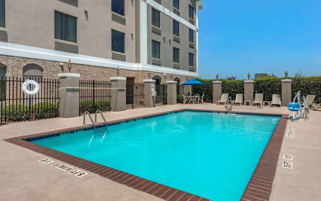 Comfort Suites Waco Near University Area