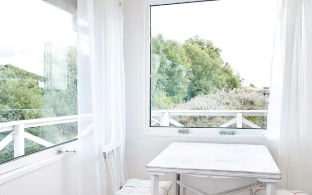 6 Person Holiday Home in Albaek