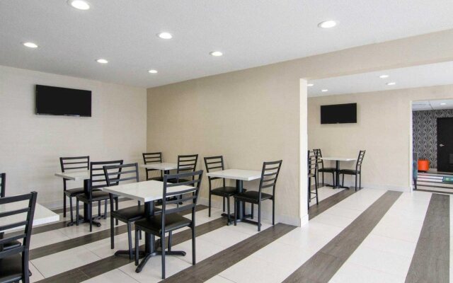 Motel 6 Charlotte, NC – Airport South