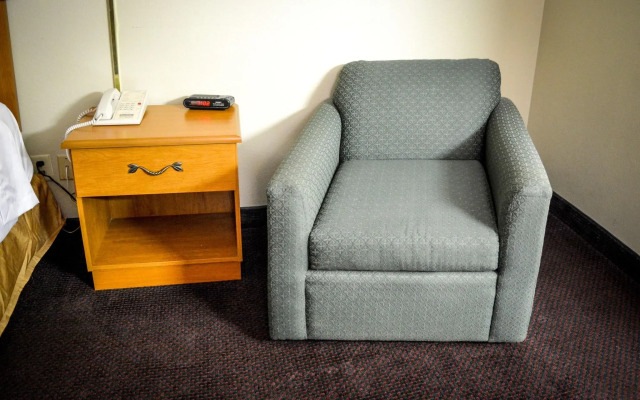 Travelodge by Wyndham St. Louis