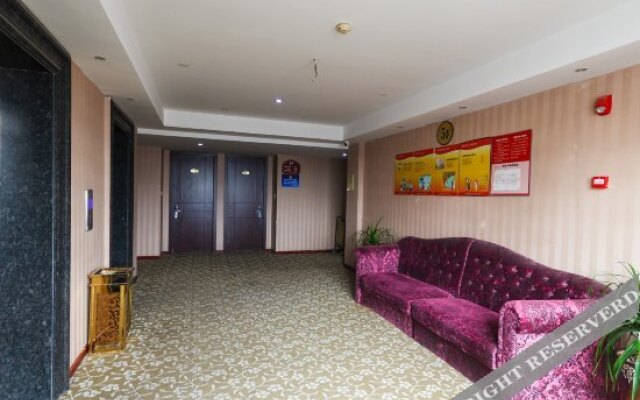 Hangzhou Zhuangxianhe Hotel (Chengbei Vientiane City Hangxing Road Subway Station)