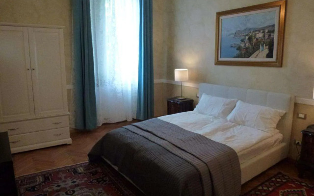 Lady Verona Residence