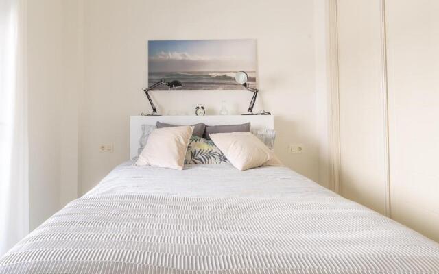 2266-Amazing newly furnished apt,on golf, sea view