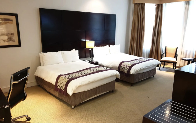 Holiday Inn Johannesburg Sunnyside Park by IHG