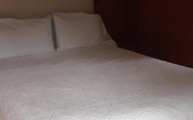Auberge Bonne Nuit-Bonjour Bed & Breakfast