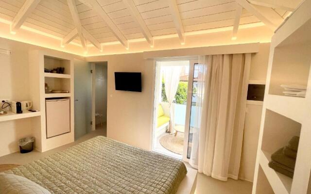 White House Kokas Luxury Apartments
