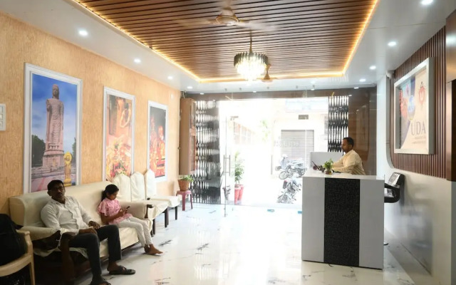 Uday Paramount Inn