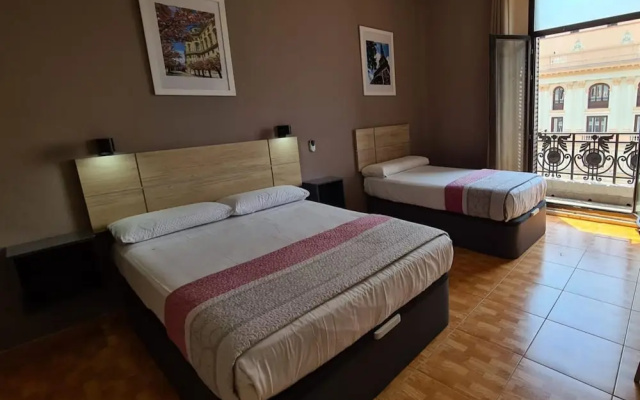 Hostal Miami