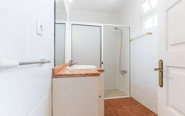 Vale Formoso 1 by Atlantic Holiday