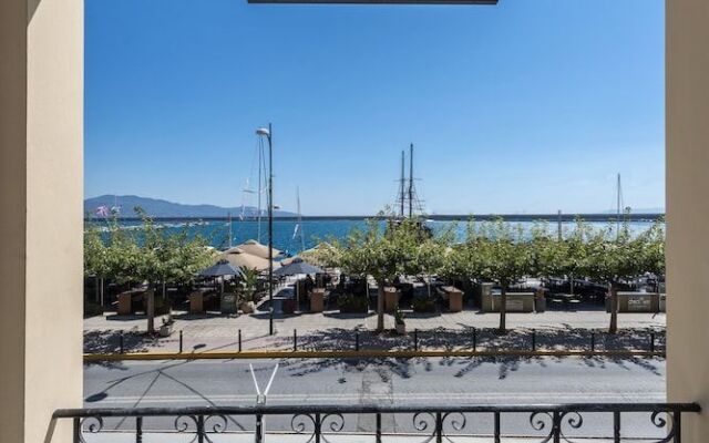 Aigli Seafront Loft-Bespoke Design Gem