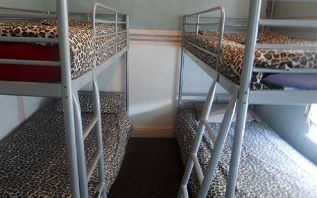 The Hangover Hotel - Hostel