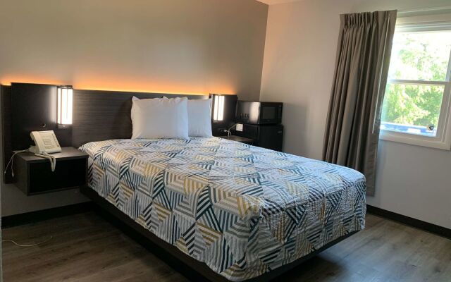 Motel 6 Rockford, IL