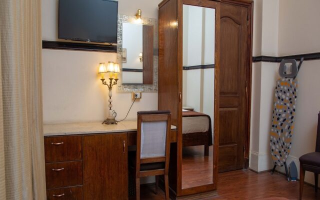 Royal Apartments in Cairo Down town